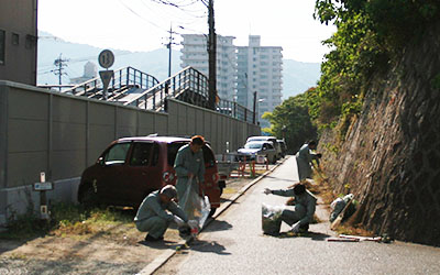 地域清掃活動の様子2