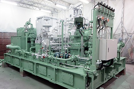 Condensing Multi-Stage Steam Turbines (upward-oriented exhaust)